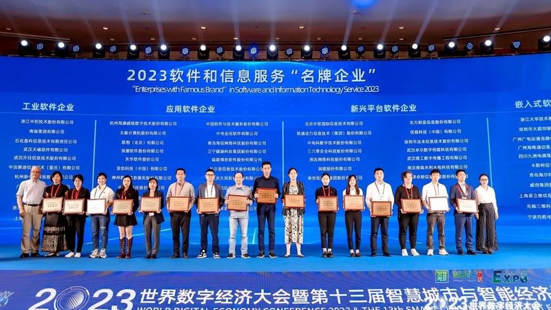 驻场运维服务主要包括以下内容：